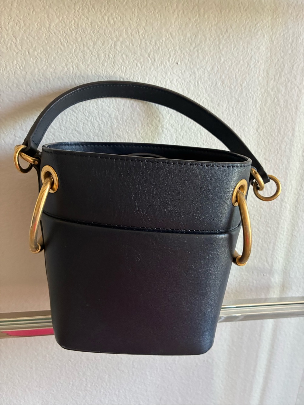 Chloé Roy Bucket Bag – Black Leather with Red/White Stripe Logo - Picture 3 of 10